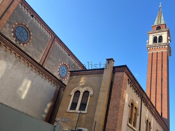 casa indipendente in vendita a Verona in zona Borgo Venezia / Borgo Trieste