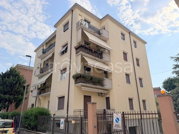 appartamento in vendita a Verona in zona Golosine