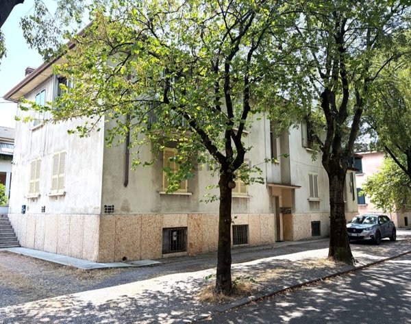 appartamento in vendita a Verona in zona Cadidavid