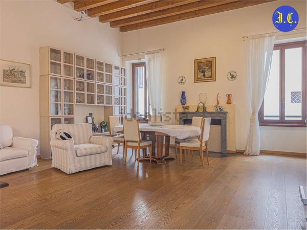 appartamento in vendita a Verona in zona Centro Storico
