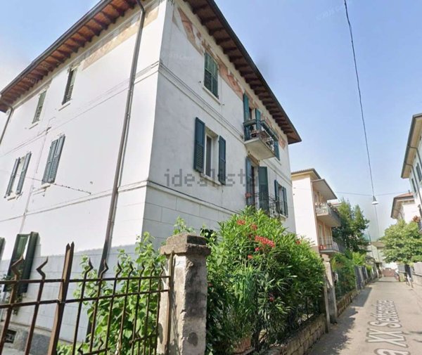 appartamento in vendita a Verona in zona Veronetta
