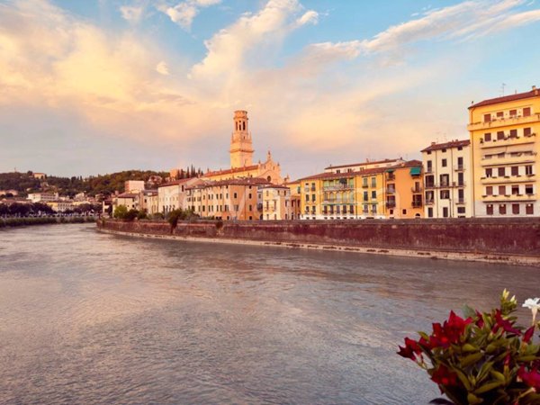 appartamento in vendita a Verona in zona Centro Storico