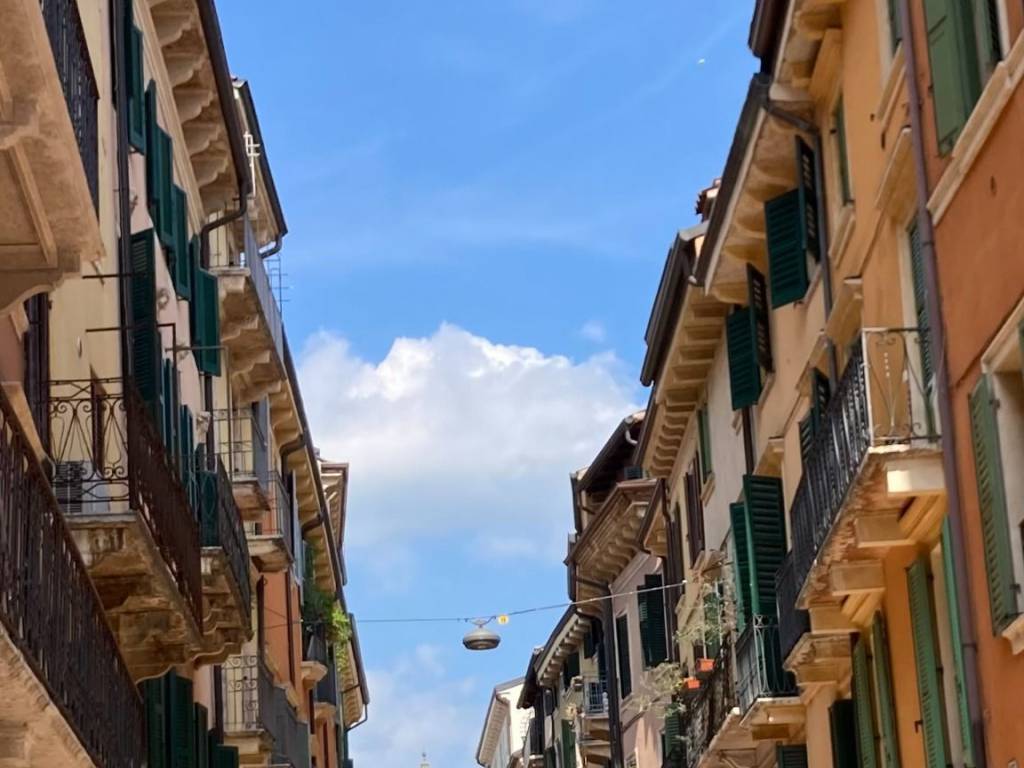 appartamento in vendita a Verona in zona Centro Storico