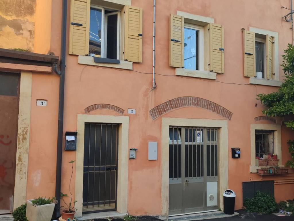 appartamento in vendita a Verona in zona Quinzano