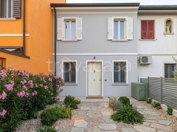 casa indipendente in vendita a Verona in zona Borgo Roma