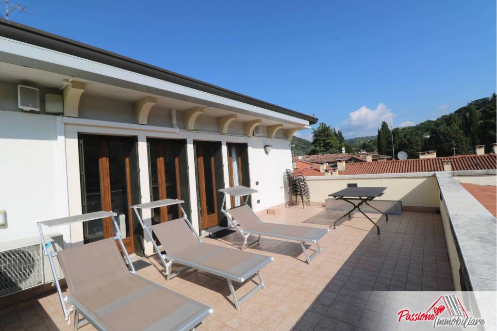 appartamento in vendita a Verona in zona Avesa