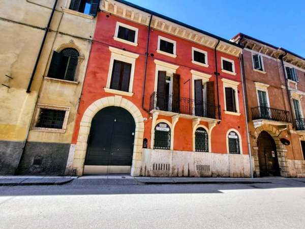 appartamento in vendita a Verona in zona Veronetta