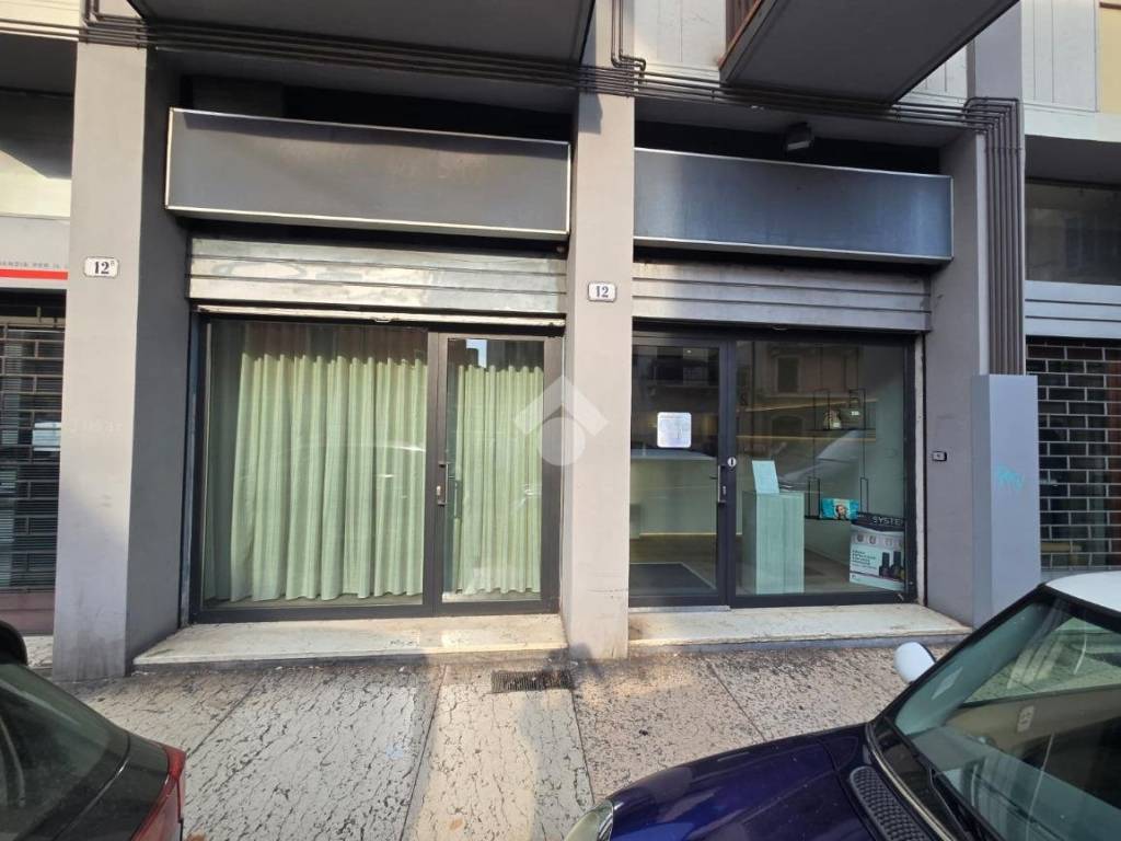 negozio in vendita a Verona in zona Centro Storico