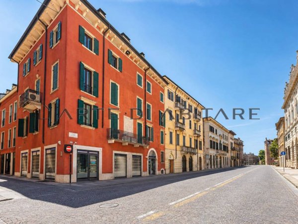 appartamento in vendita a Verona in zona Centro Storico