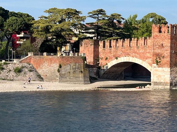 appartamento in vendita a Verona in zona San Zeno