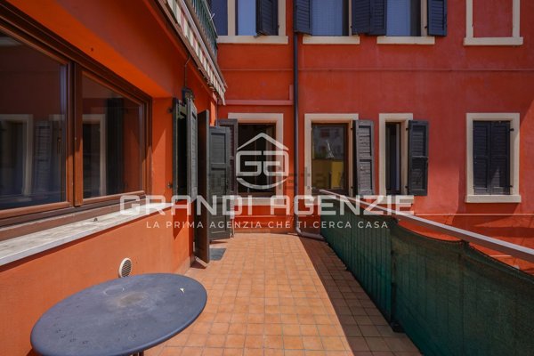 appartamento in vendita a Verona in zona Borgo Roma