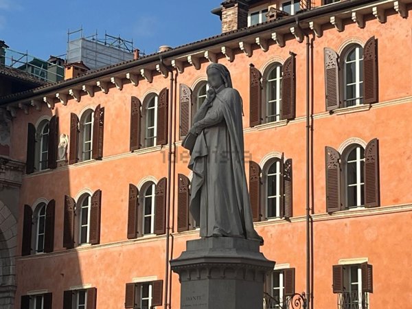 appartamento in vendita a Verona in zona Centro Storico