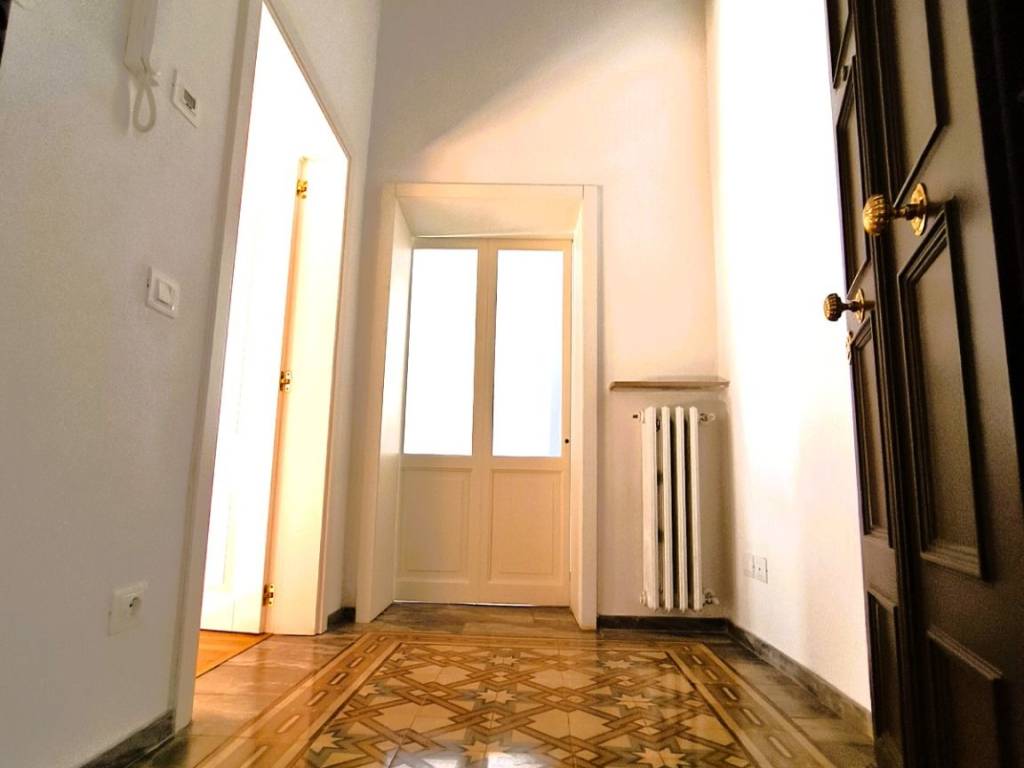 appartamento in vendita a Verona in zona Centro Storico