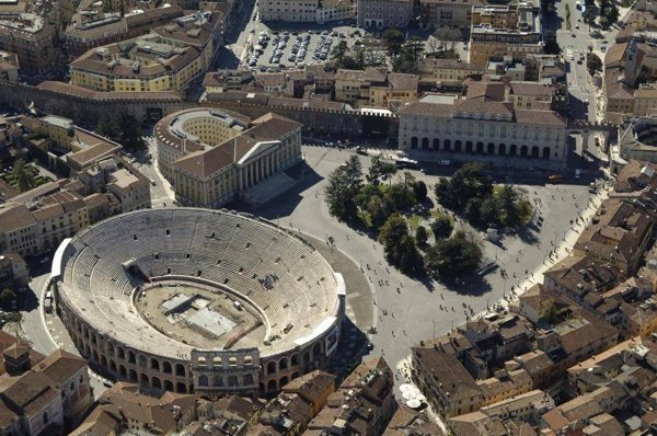 appartamento in vendita a Verona in zona Centro Storico