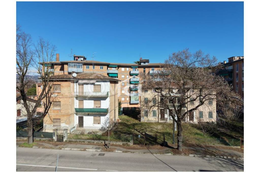 casa indipendente in vendita a Verona in zona Parona di Valpolicella