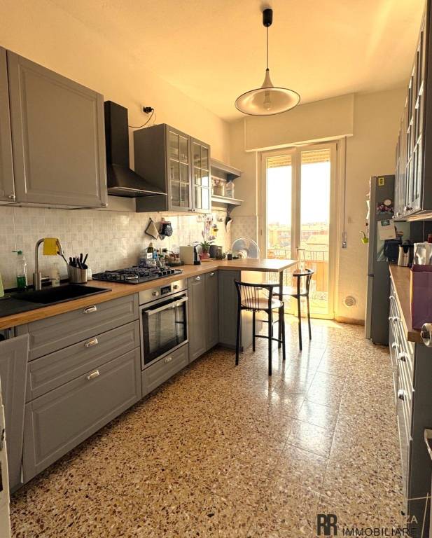 appartamento in vendita a Verona in zona Borgo Roma