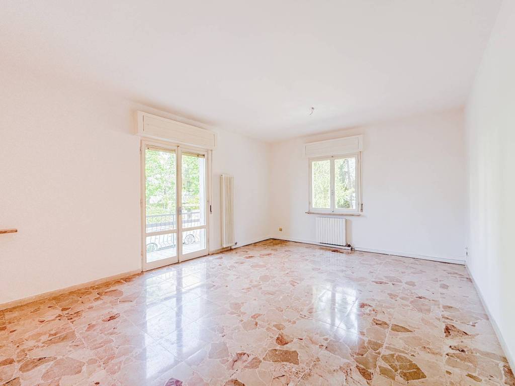 appartamento in vendita a Verona in zona Valdonega
