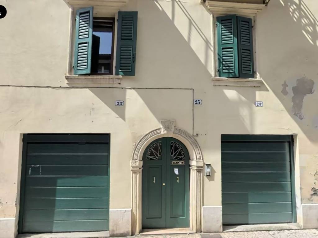 appartamento in vendita a Verona in zona Centro Storico