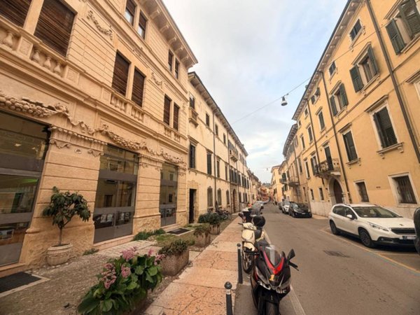 casa indipendente in vendita a Verona in zona Veronetta