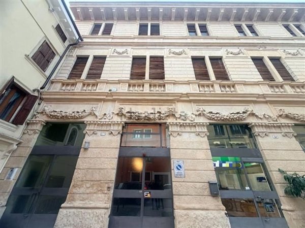 casa indipendente in vendita a Verona in zona Veronetta