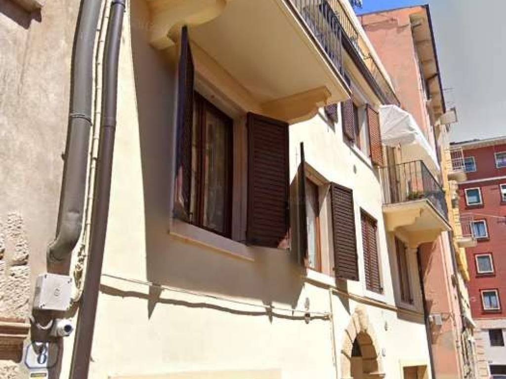 appartamento in vendita a Verona in zona Centro Storico
