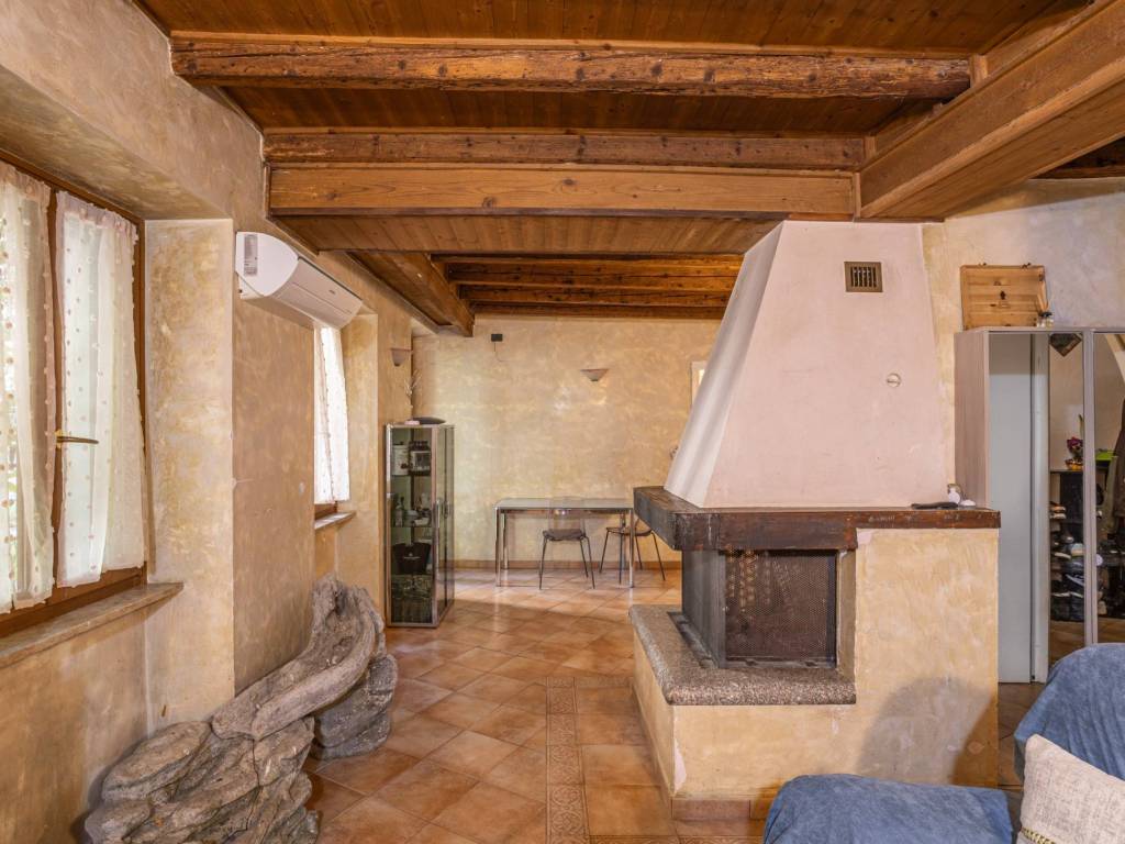 appartamento in vendita a Verona in zona Centro Storico