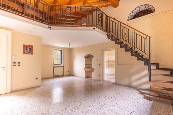 casa indipendente in vendita a Verona in zona Porto Crencano