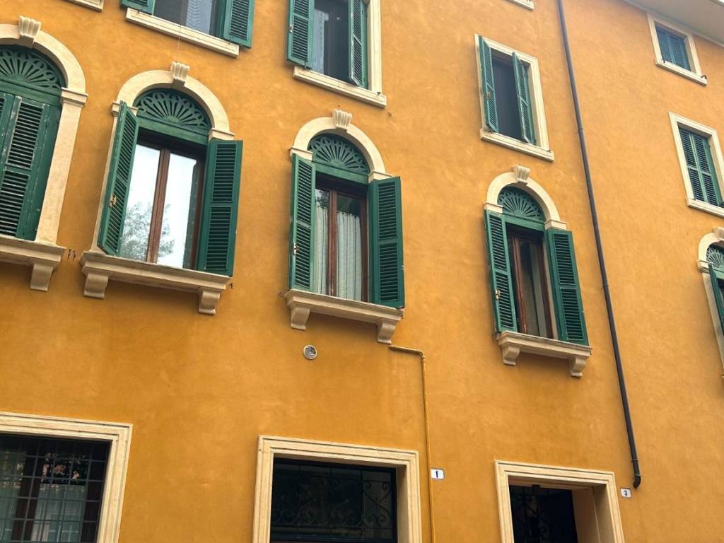 appartamento in vendita a Verona in zona Centro Storico