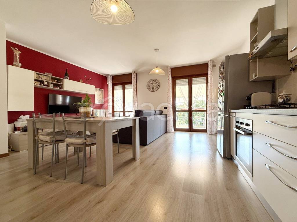 appartamento in vendita a Verona in zona Cadidavid