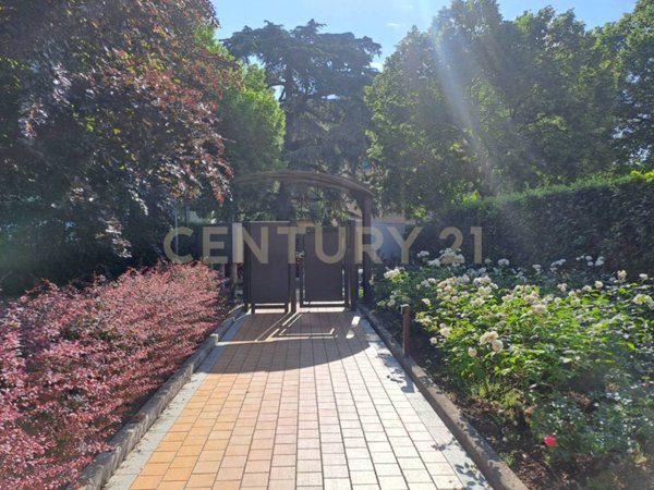 appartamento in vendita a Verona in zona Golosine