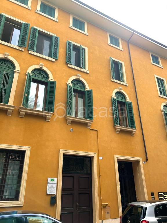 appartamento in vendita a Verona in zona Centro Storico