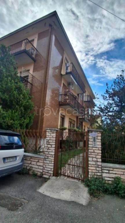 appartamento in vendita a Verona in zona Borgo Roma