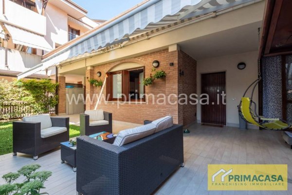 casa indipendente in vendita a Verona in zona Cadidavid