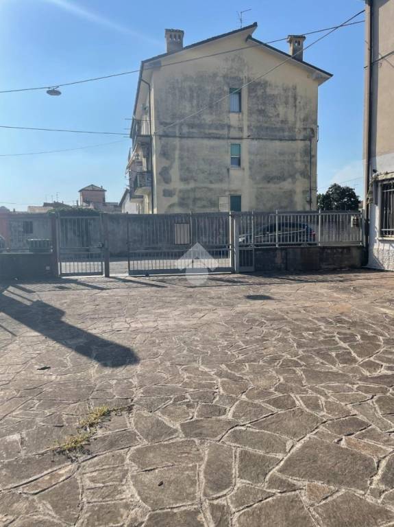 casa indipendente in vendita a Verona in zona Cadidavid