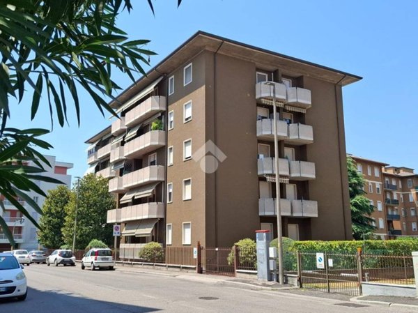 appartamento in vendita a Verona in zona Golosine