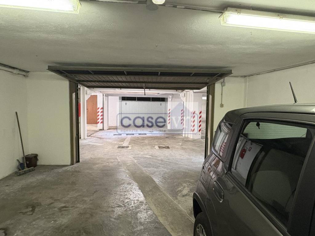 box auto in vendita a Verona in zona Cittadella