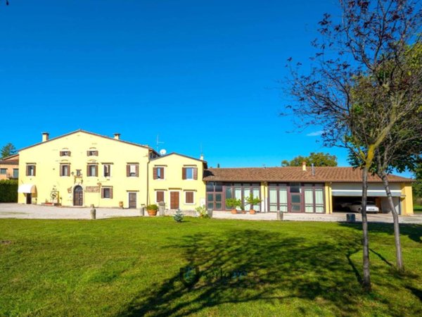 casa indipendente in vendita a Verona in zona San Massimo all'Adige