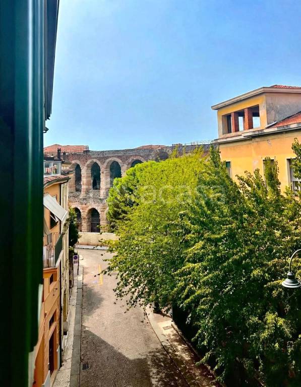 appartamento in vendita a Verona in zona Centro Storico