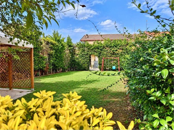 appartamento in vendita a Verona in zona Cadidavid