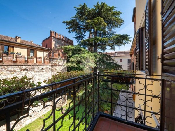 appartamento in vendita a Verona in zona Centro Storico