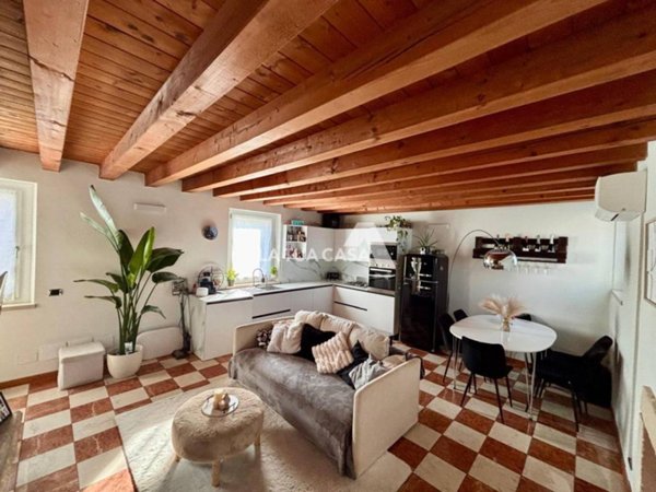 appartamento in vendita a Verona in zona Borgo Milano