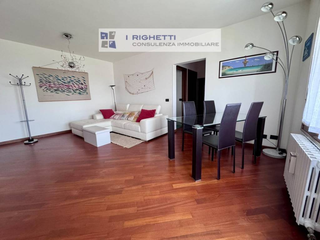 appartamento in vendita a Verona in zona Saval
