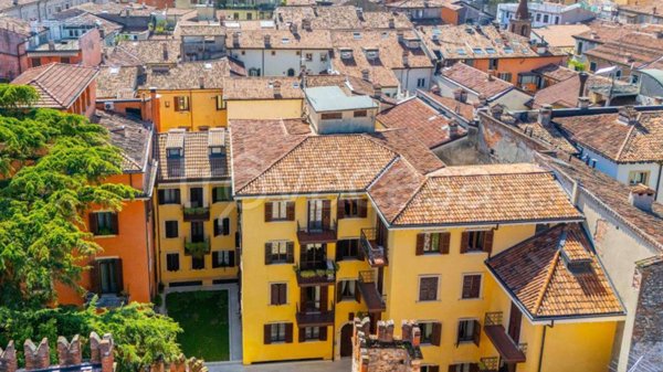 appartamento in vendita a Verona in zona Centro Storico