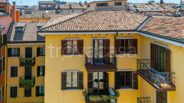 appartamento in vendita a Verona in zona Centro Storico