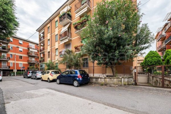 appartamento in vendita a Verona in zona Saval
