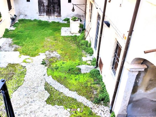 appartamento in vendita a Verona in zona Centro Storico