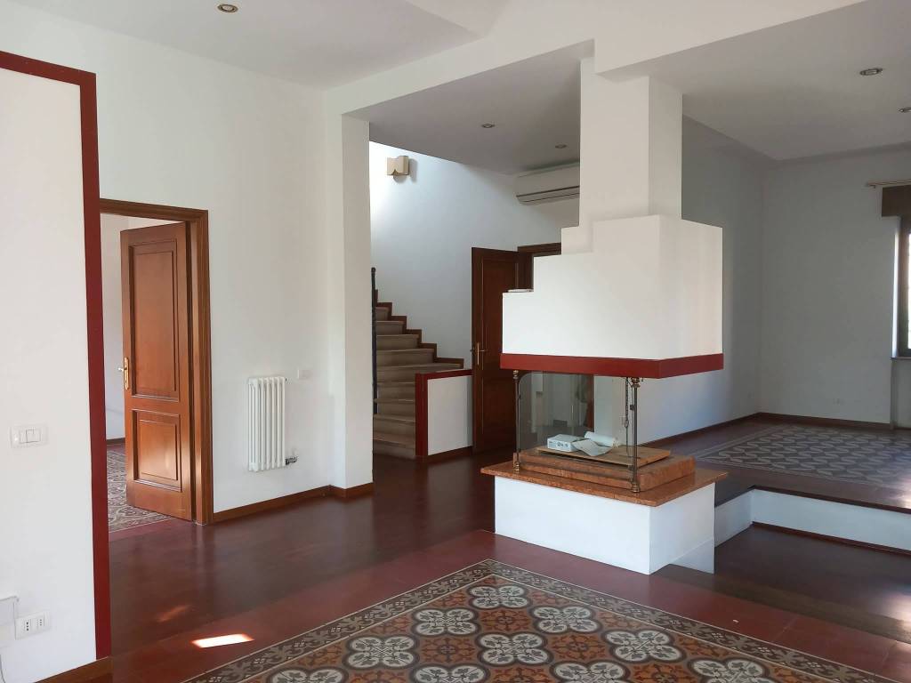 casa indipendente in vendita a Verona in zona Borgo Roma
