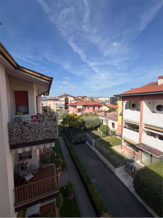 appartamento in vendita a Verona in zona Borgo Roma