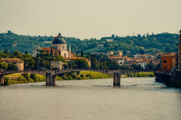 appartamento in vendita a Verona in zona Veronetta