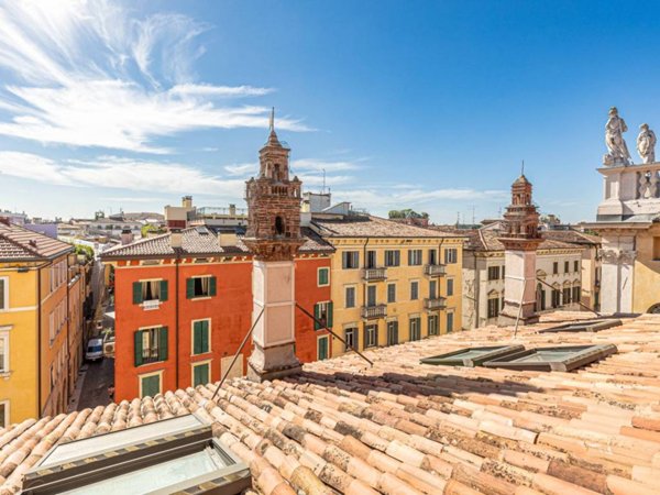 appartamento in vendita a Verona in zona Centro Storico